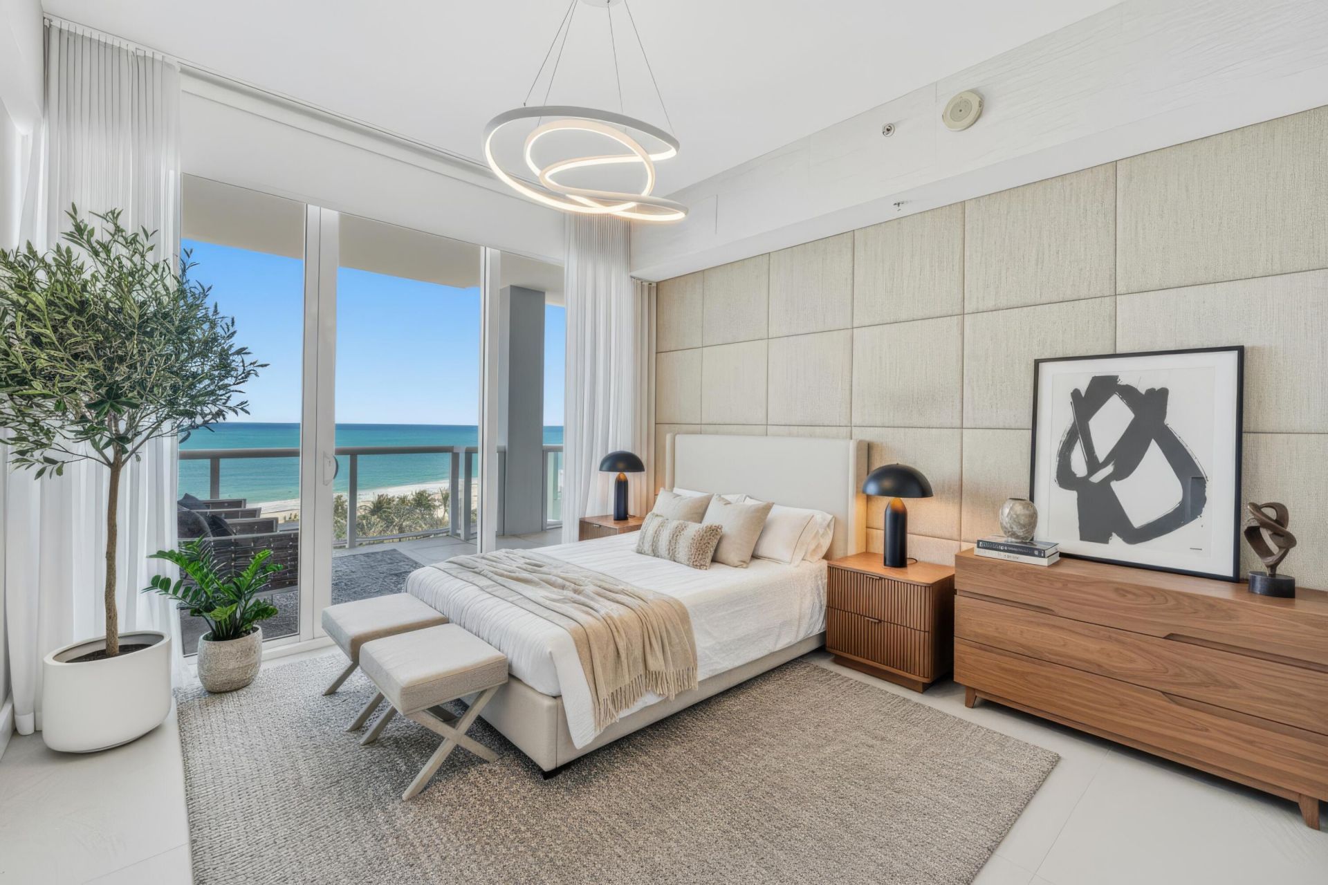 50 S Pointe Drive, Unit 1201/08, Miami Beach, FL 33139 Photo