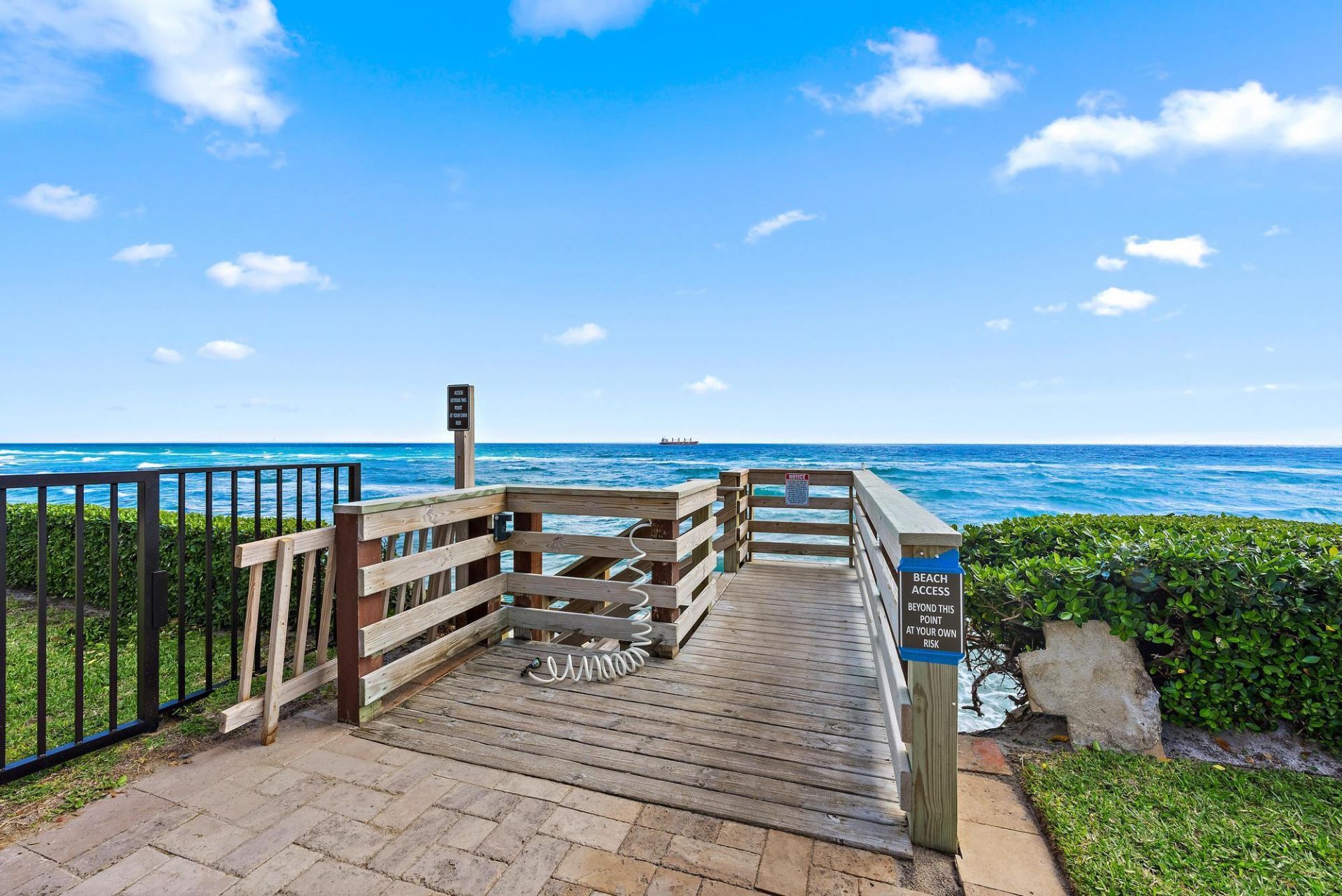 5380 N Ocean Drive, Unit 12a, Singer Island, FL 33404 Photo