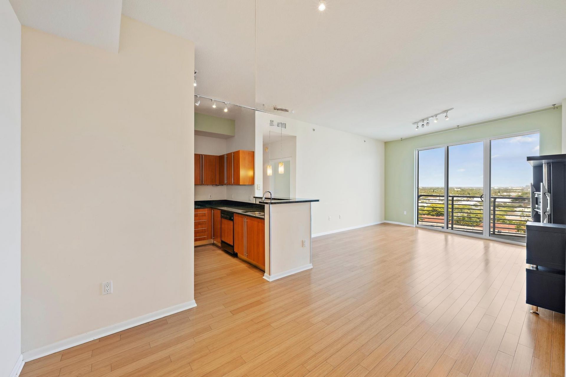 1551 N Flagler Drive, Unit Ph L7, West Palm Beach, FL 33401 Photo