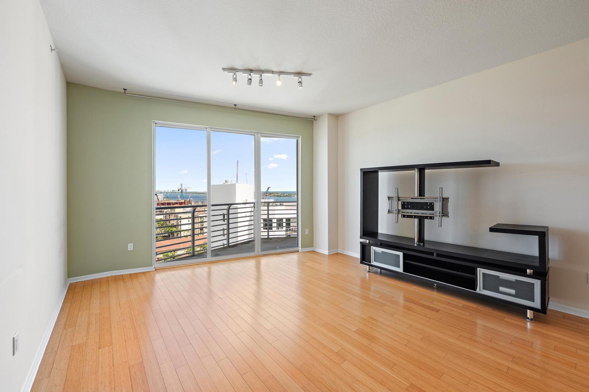 1551 N Flagler Drive, Unit Ph L7, West Palm Beach, FL 33401 Photo