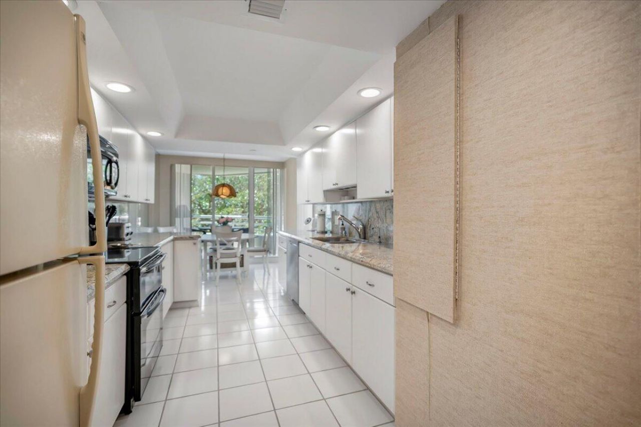 4201 N Ocean Boulevard, Unit 203, Boca Raton, FL 33431 Photo