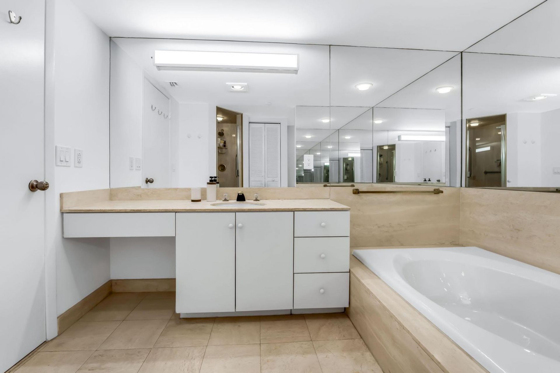 4201 N Ocean Boulevard, Unit 203, Boca Raton, FL 33431 Photo
