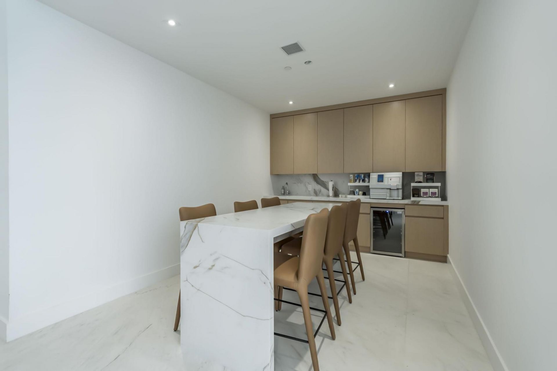 4201 N Ocean Boulevard, Unit 203, Boca Raton, FL 33431 Photo