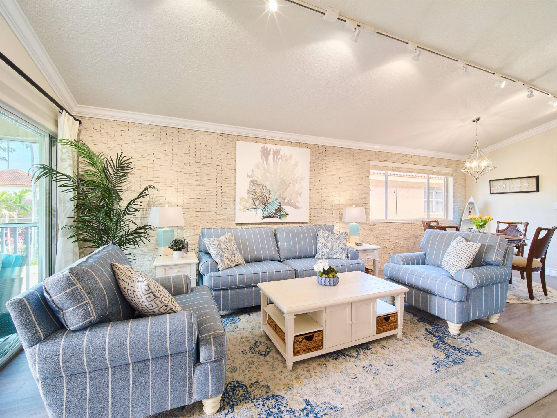 19218 Glenmoor Drive, West Palm Beach, FL 33409 Photo