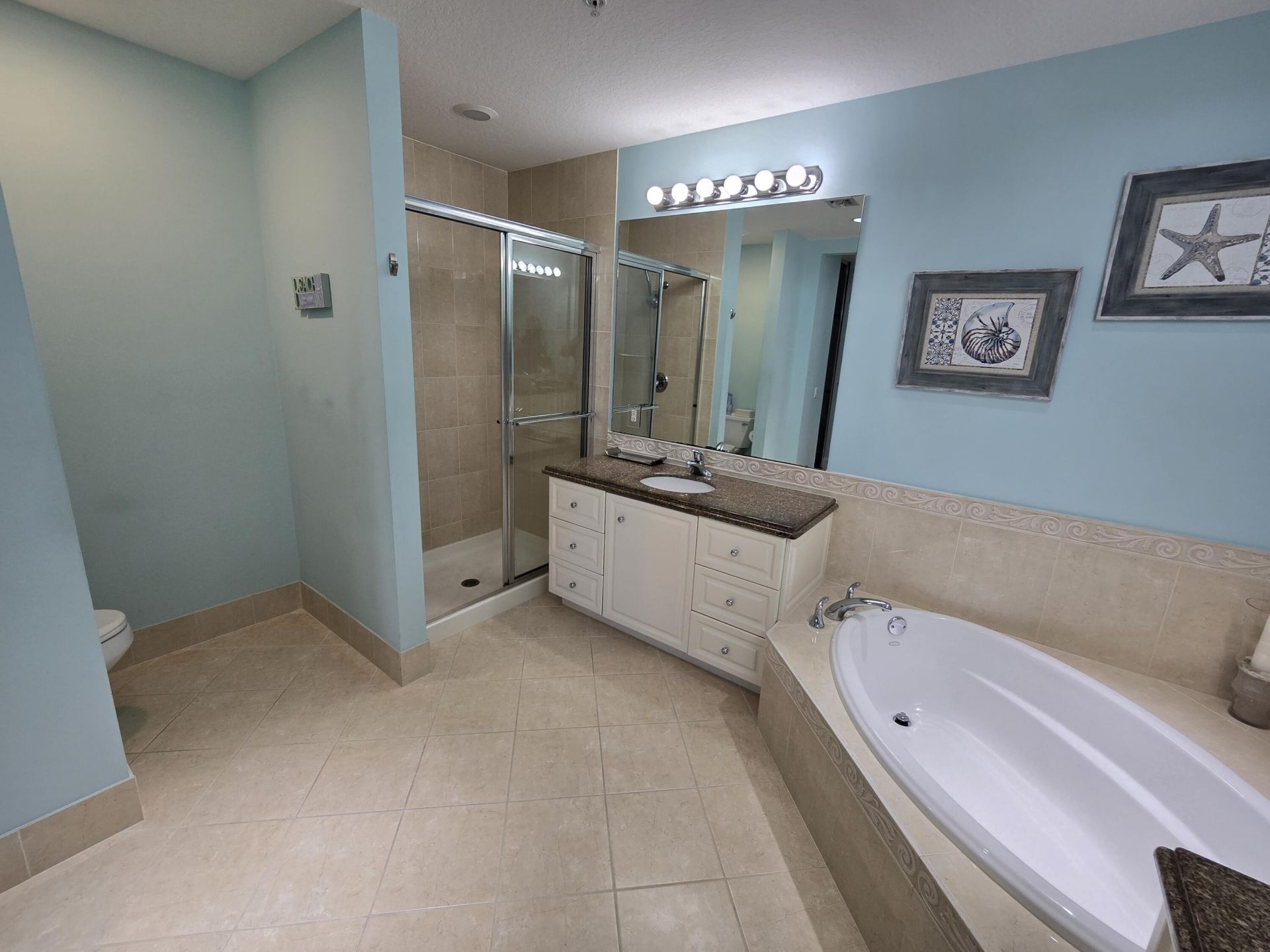 22 Harbour Isle Drive W, Unit 105, Fort Pierce, FL 34949 Photo