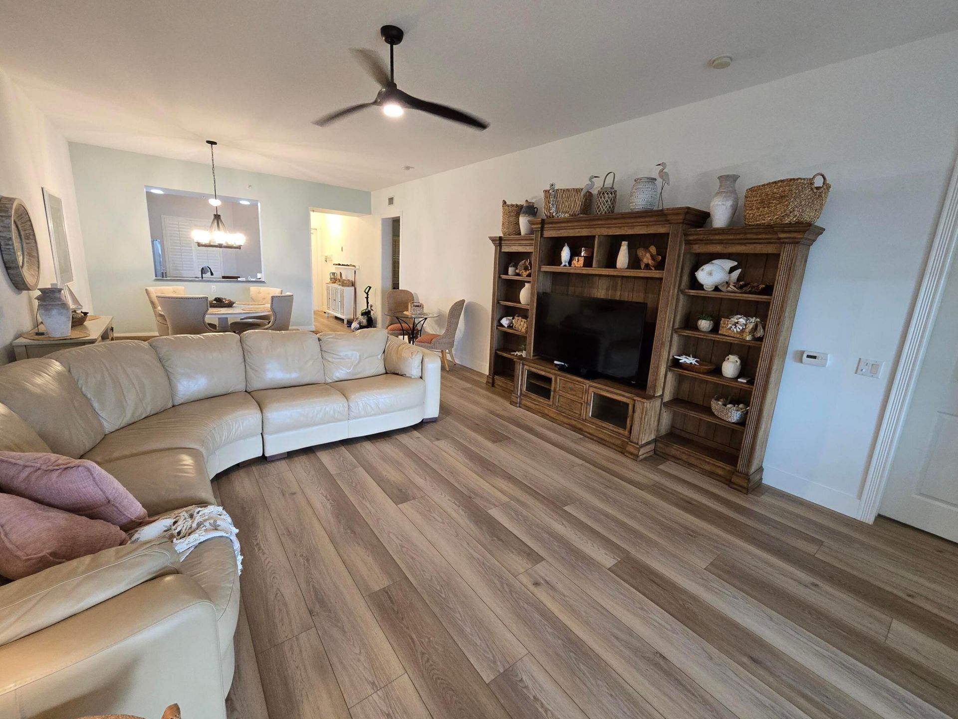 22 Harbour Isle Drive W, Unit 105, Fort Pierce, FL 34949 Photo