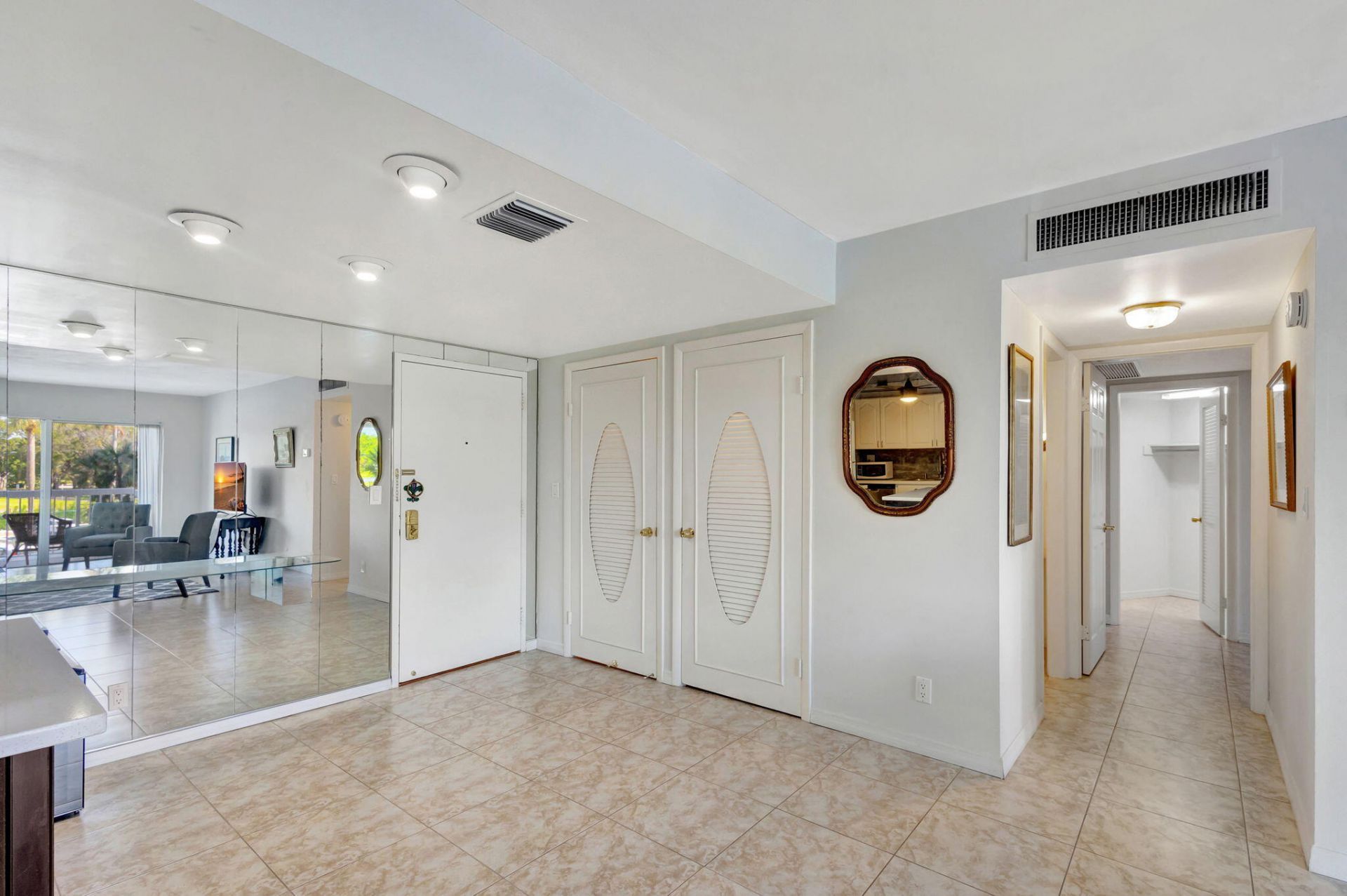 2600 N Flagler Drive, Unit 201, West Palm Beach, FL 33407 Photo