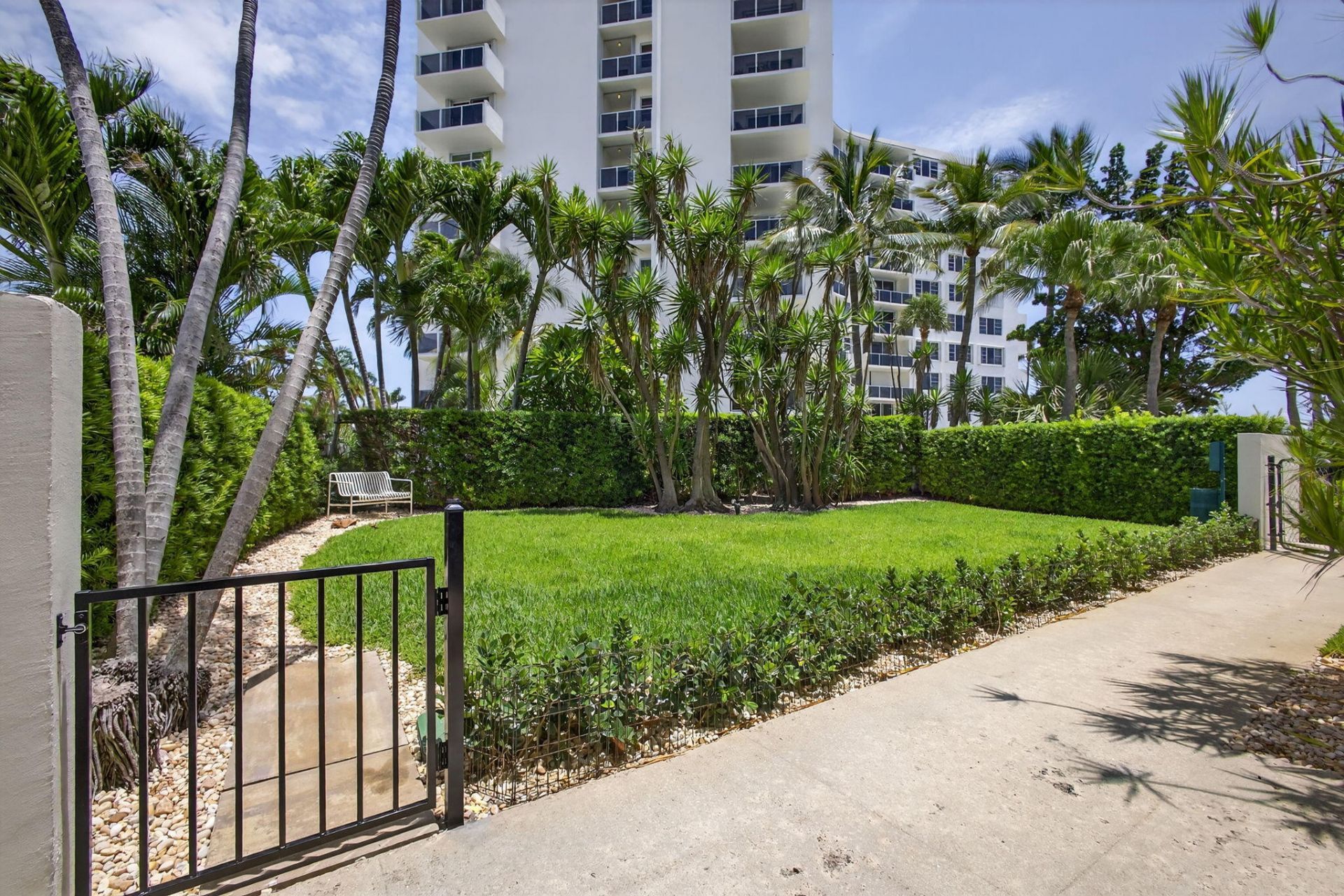 2600 N Flagler Drive, Unit 201, West Palm Beach, FL 33407 Photo