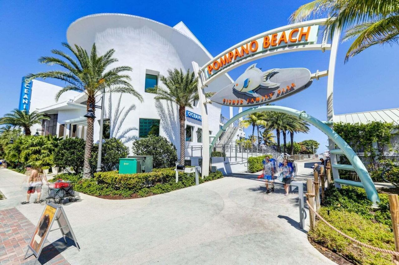 100 SE 6th Avenue, Unit 303, Pompano Beach, FL 33060 Photo