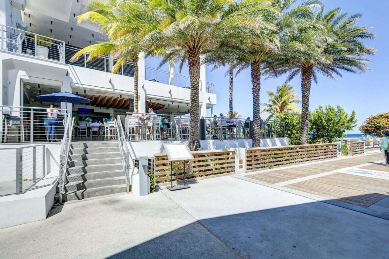 100 SE 6th Avenue, Unit 303, Pompano Beach, FL 33060 Photo