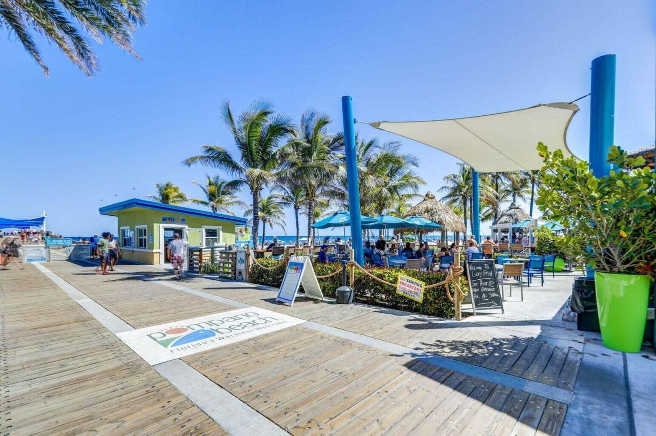 100 SE 6th Avenue, Unit 303, Pompano Beach, FL 33060 Photo