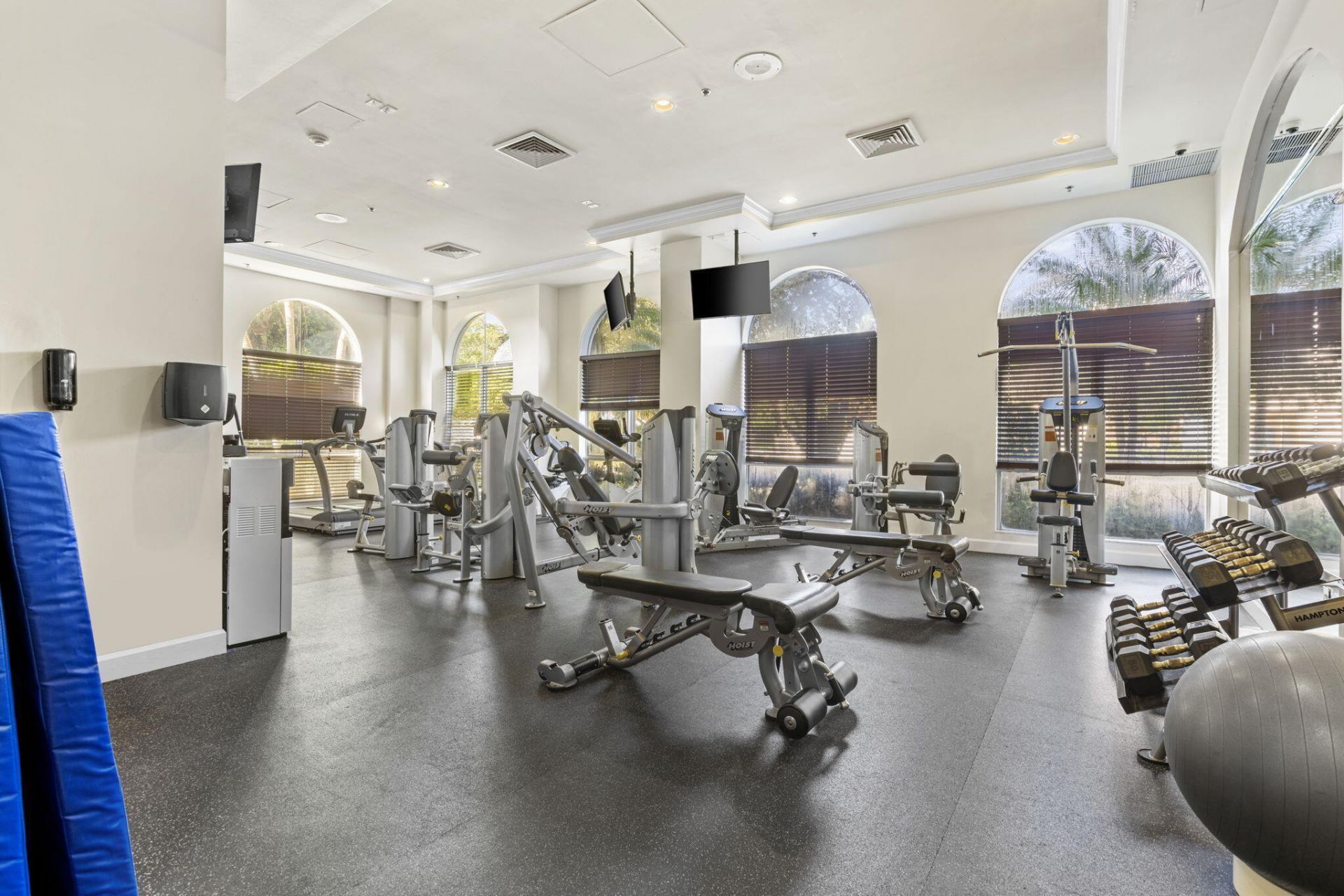 616 Clearwater Park Road, Unit 402, West Palm Beach, FL 33401 Photo