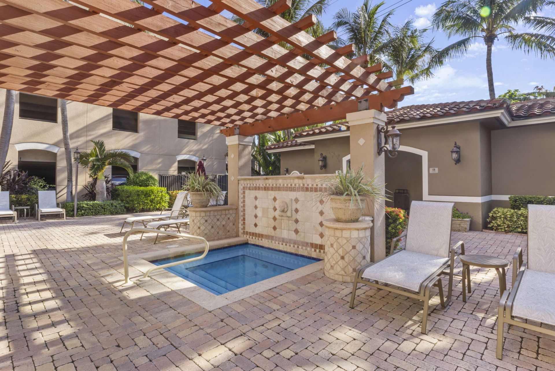 616 Clearwater Park Road, Unit 402, West Palm Beach, FL 33401 Photo