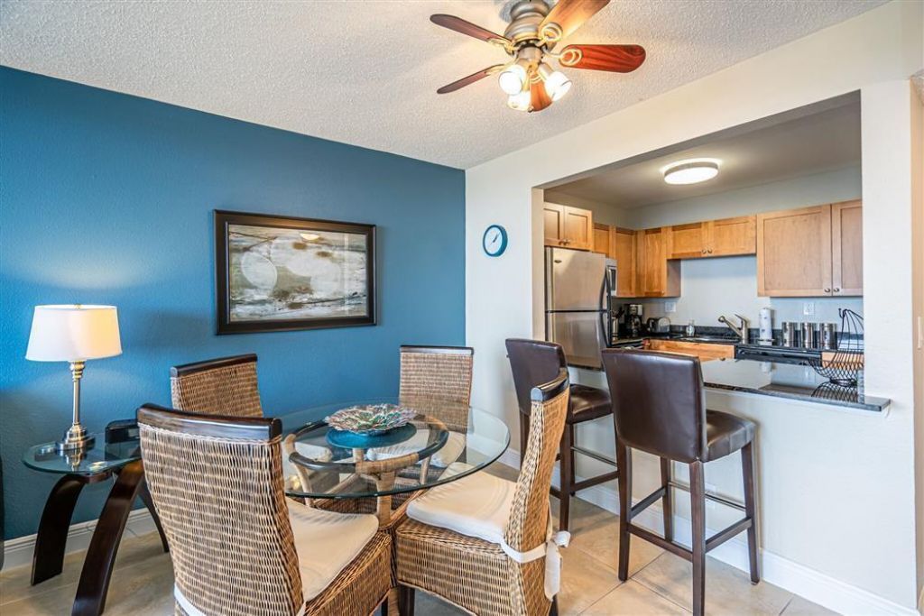 1830 Embassy Drive, Unit 409, West Palm Beach, FL 33401 Photo