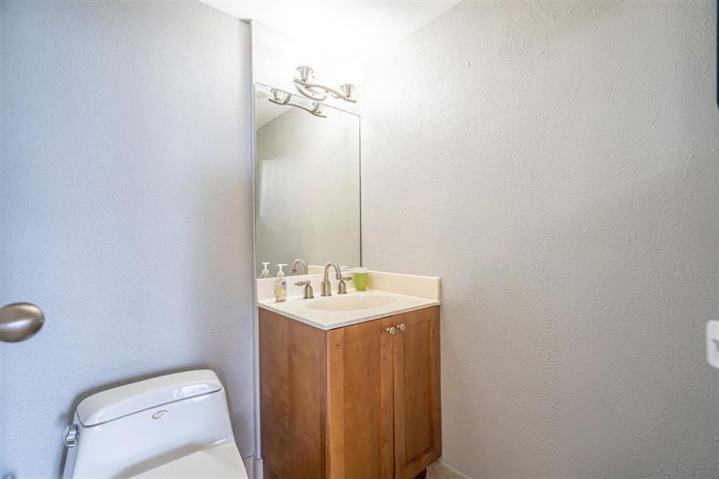 1830 Embassy Drive, Unit 409, West Palm Beach, FL 33401 Photo