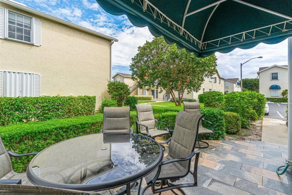 154 Waterside Drive, Unit 154, Hypoluxo, FL 33462 Photo