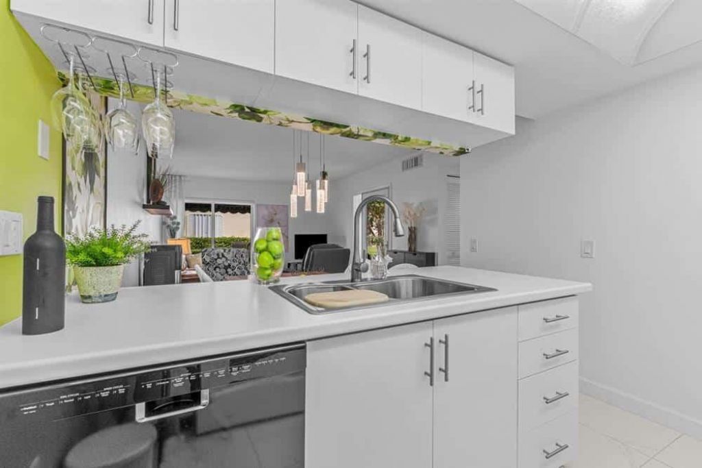 154 Waterside Drive, Unit 154, Hypoluxo, FL 33462 Photo