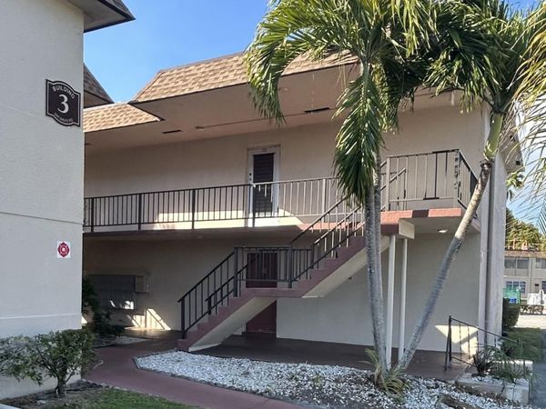 506 Lori Drive, Unit 66, Palm Springs, FL 33461