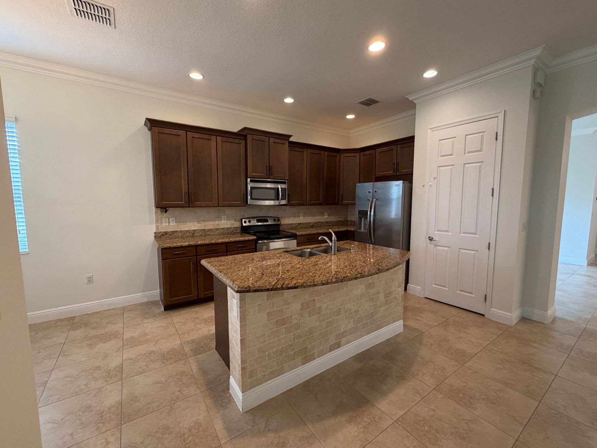 2824 Bellarosa Circle, Royal Palm Beach, FL 33411 Photo