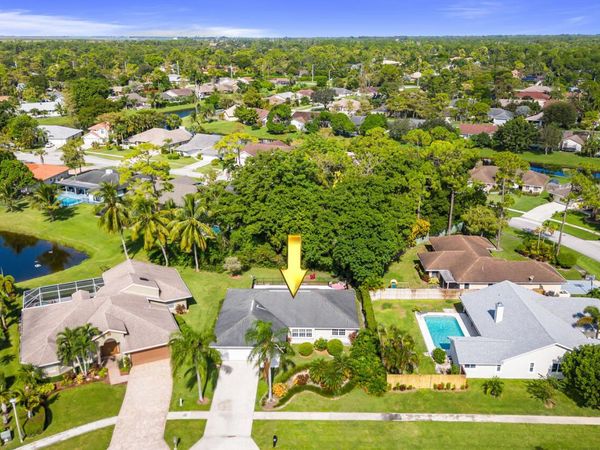 691 Foresteria Avenue, Wellington, FL 33414