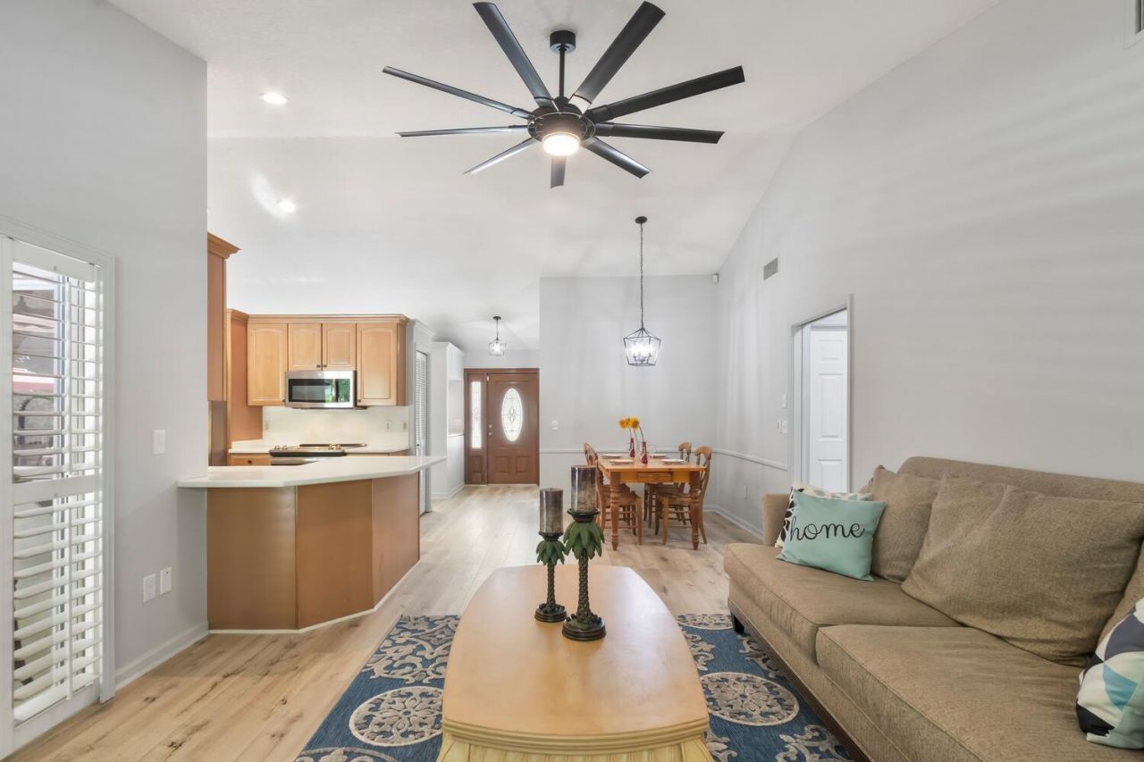 691 Foresteria Avenue, Wellington, FL 33414 Photo