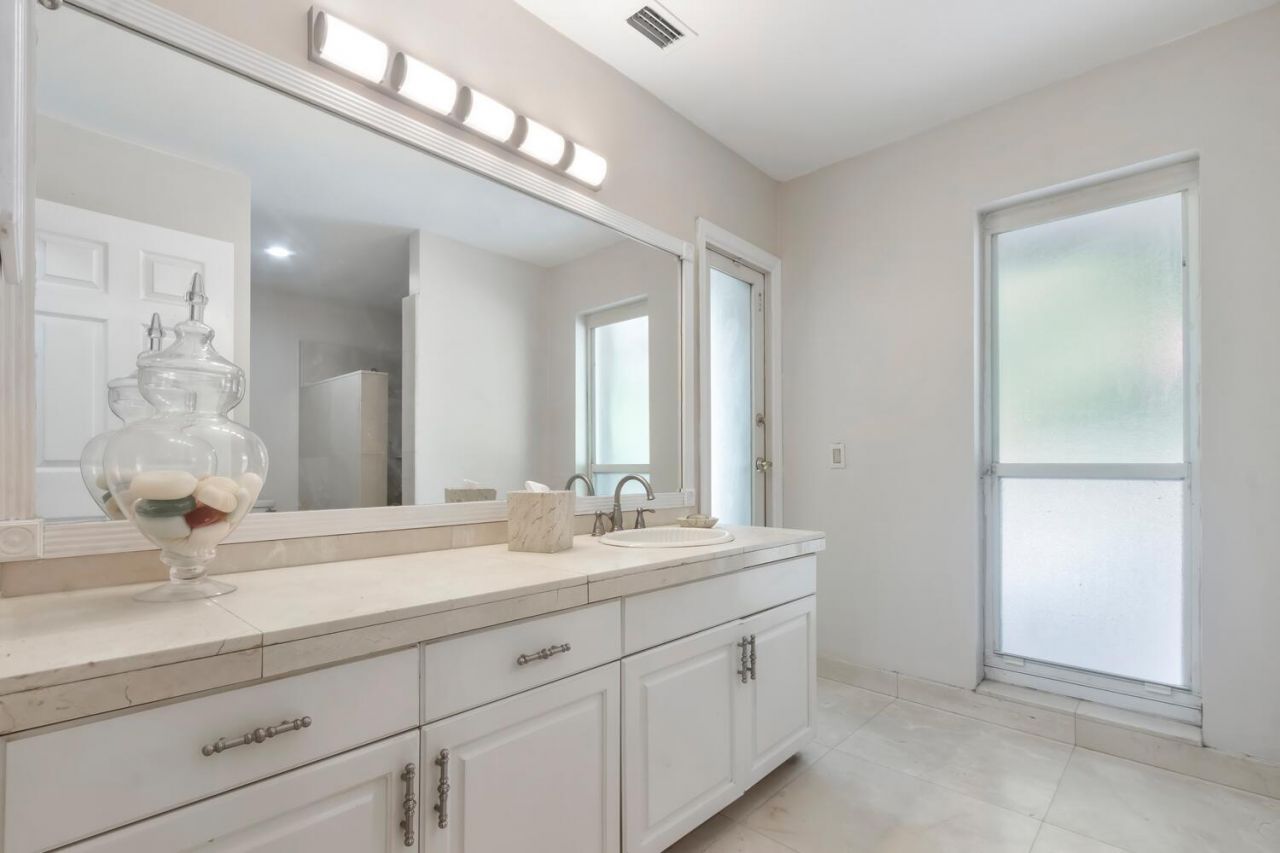 691 Foresteria Avenue, Wellington, FL 33414 Photo