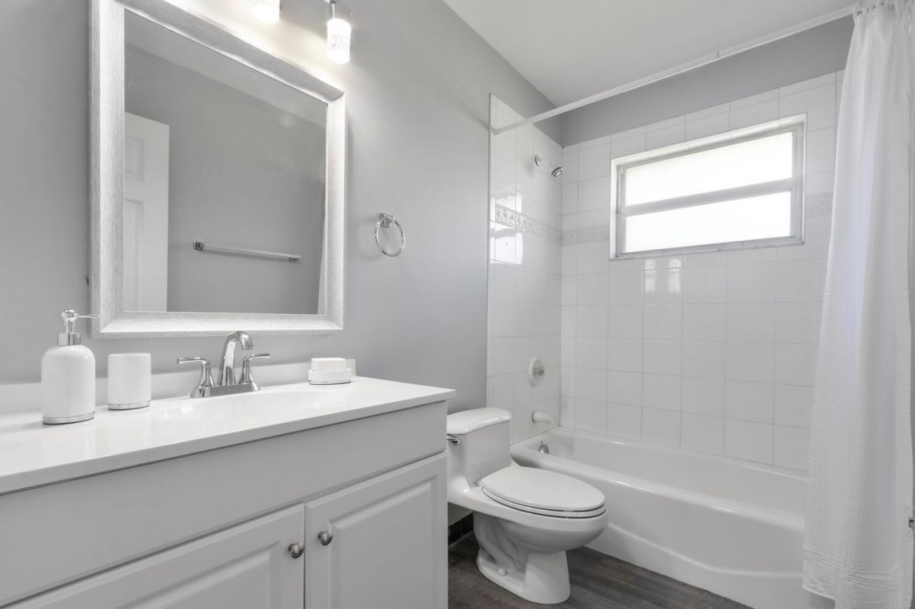 691 Foresteria Avenue, Wellington, FL 33414 Photo