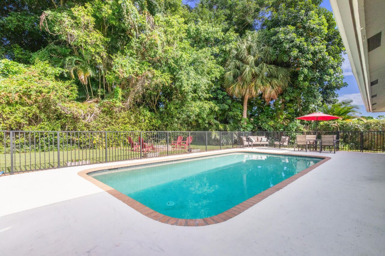 691 Foresteria Avenue, Wellington, FL 33414 Photo