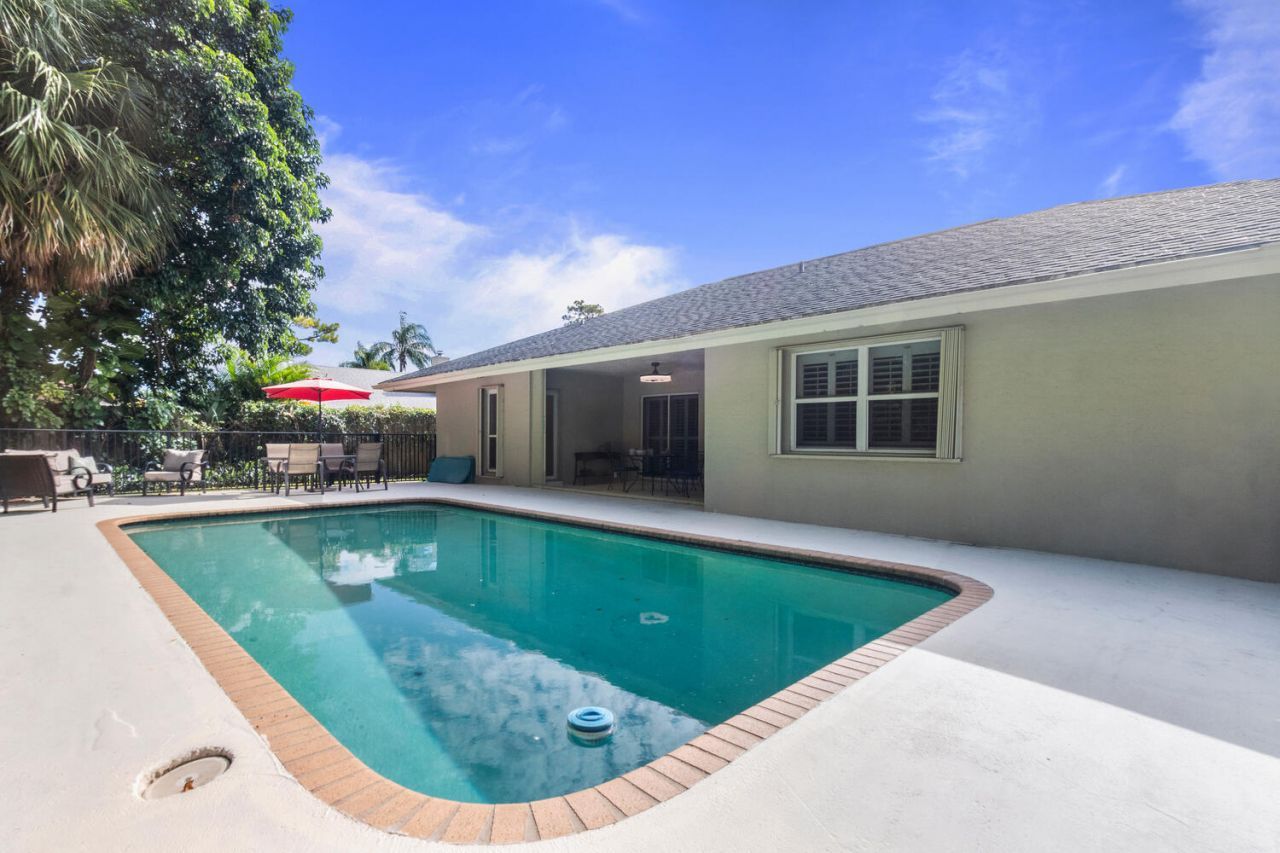 691 Foresteria Avenue, Wellington, FL 33414 Photo