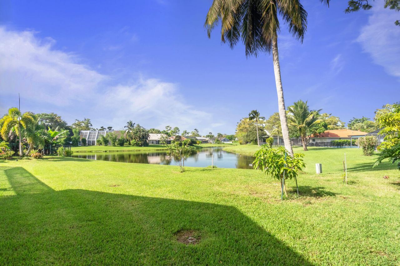 691 Foresteria Avenue, Wellington, FL 33414 Photo