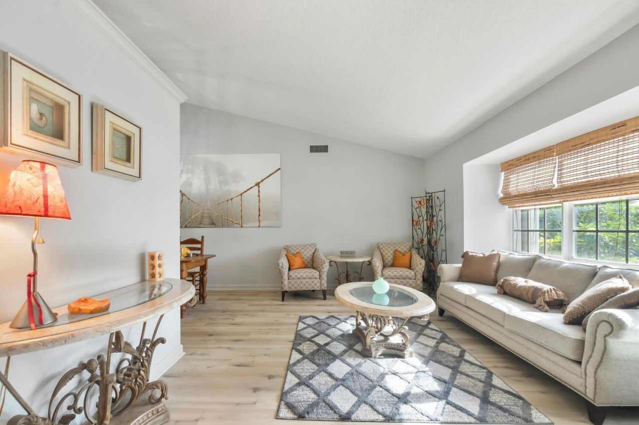 691 Foresteria Avenue, Wellington, FL 33414 Photo