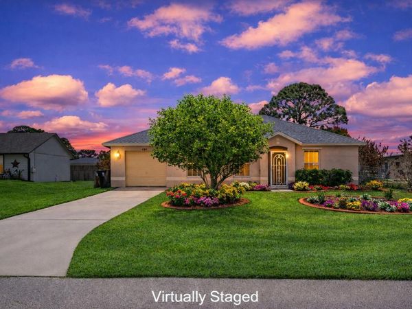 444 SW Exmore Avenue, Port Saint Lucie, FL 34983