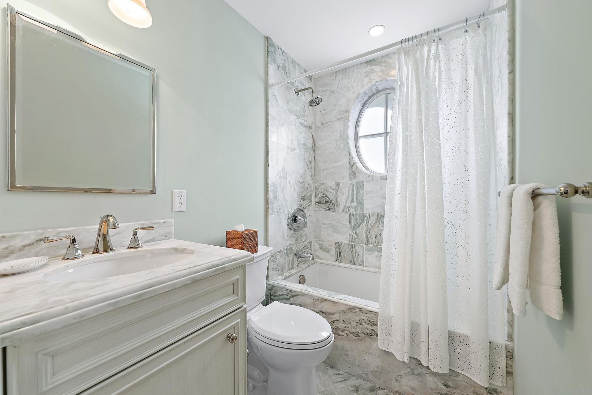 210 Emerald Lane, Palm Beach, FL 33480 Photo