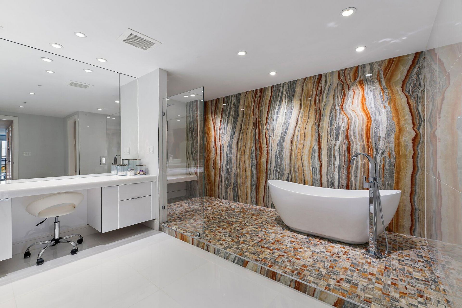 155 Ocean Avenue, Unit 502, Palm Beach Shores, FL 33404 Photo