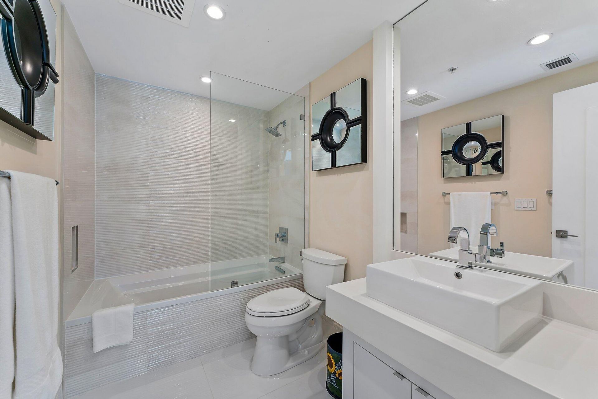 155 Ocean Avenue, Unit 502, Palm Beach Shores, FL 33404 Photo