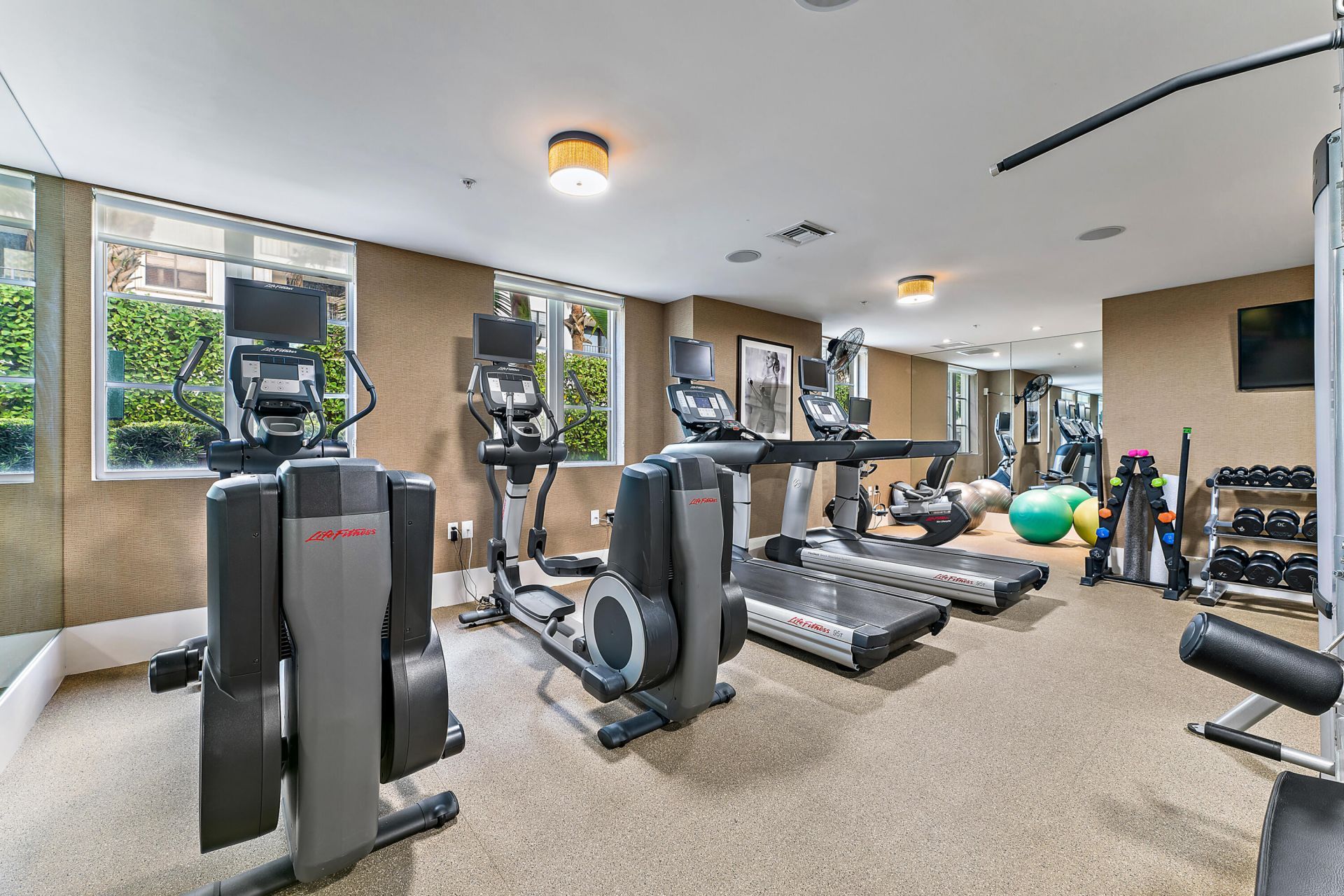 155 Ocean Avenue, Unit 502, Palm Beach Shores, FL 33404 Photo