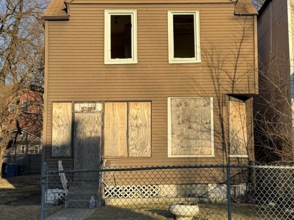 11931 S Wallace Street , Chicago, IL 60628