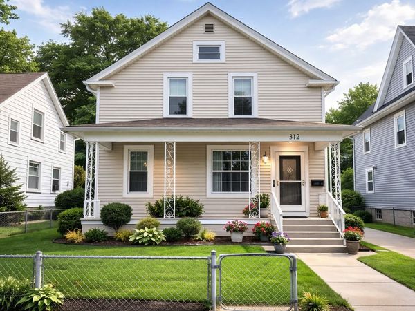 312 S Spencer Street , Aurora, IL 60505