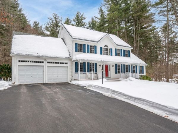 38 Buckingham Drive, Londonderry, NH 03053