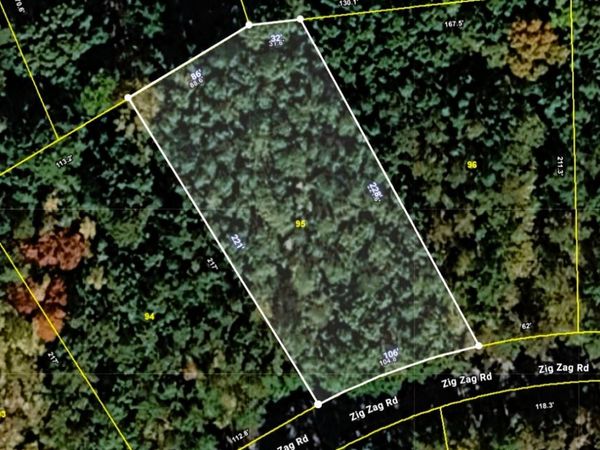 0 Zig Zag Rd , Big Sandy, TN 38221