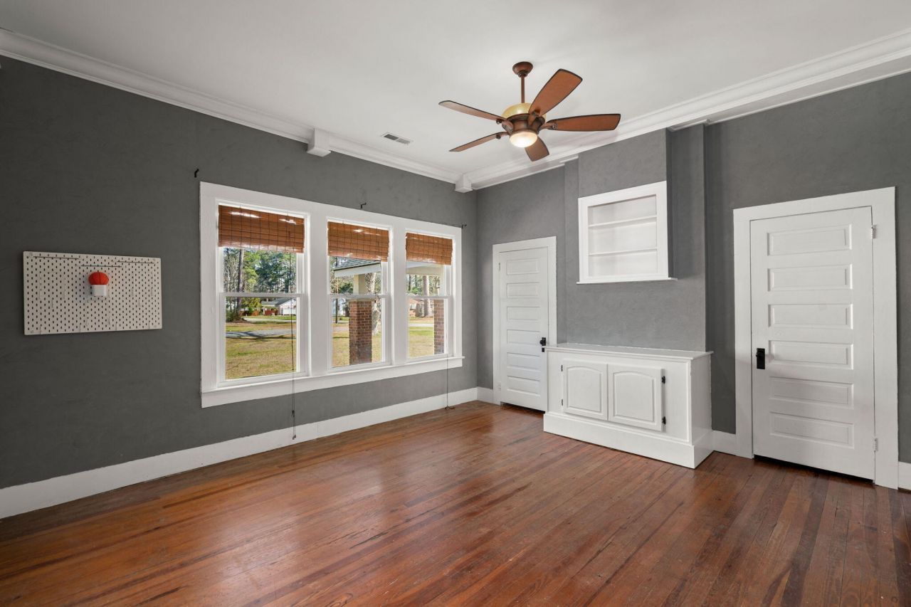 202 Quaker Street Photo 22