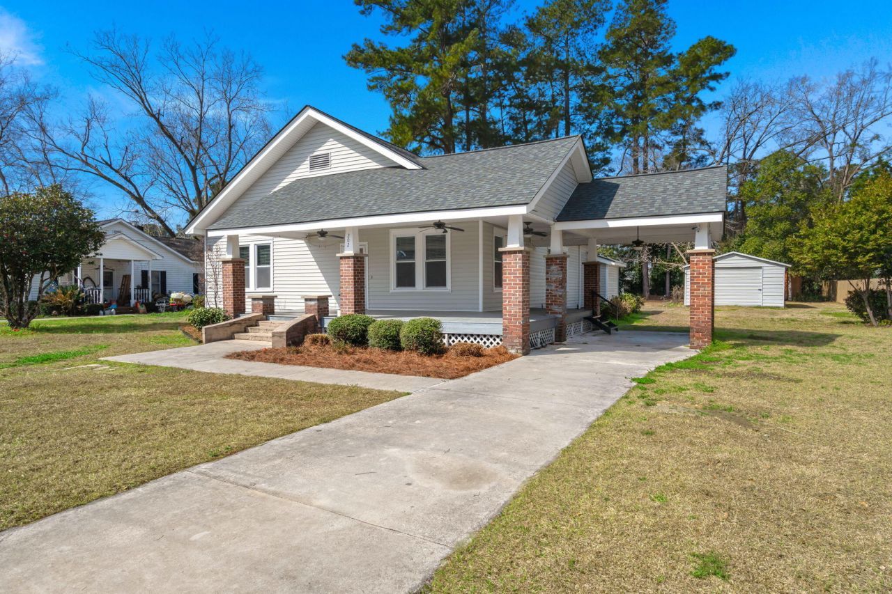 202 Quaker Street Photo 33