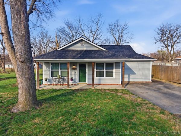 206 S Division Street , Coweta, OK 74429