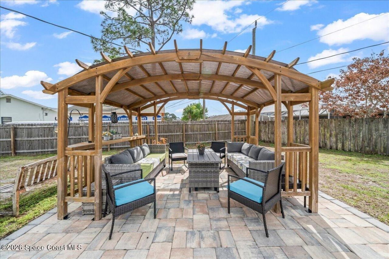 800 Lyons Circle NW , Palm Bay, FL 32907 Photo