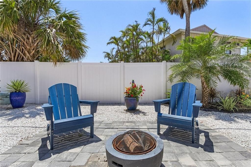 130 Madison Ct , Fort Myers Beach, FL 33931 Photo