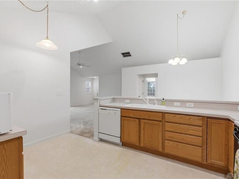 8833 Birkdale Hills Circle, Washington Township, OH 45458 Photo 14