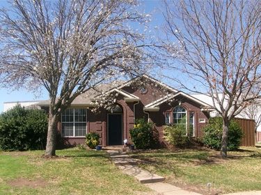 8809 Oakwood Lane, Frisco, TX 75035