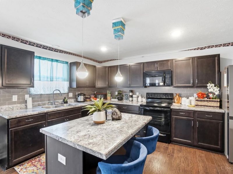 2244 Pine Valley Drive, Hamilton, OH 45013 Photo 14