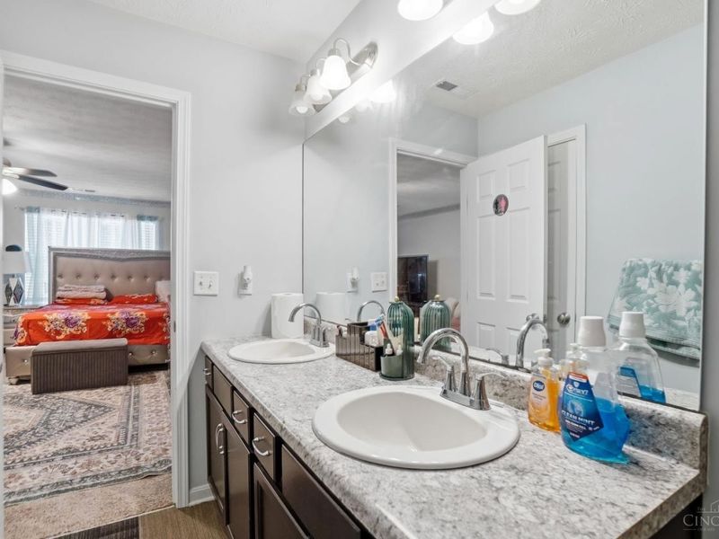 2244 Pine Valley Drive, Hamilton, OH 45013 Photo 31