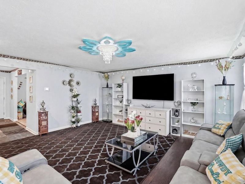 2244 Pine Valley Drive, Hamilton, OH 45013 Photo 8